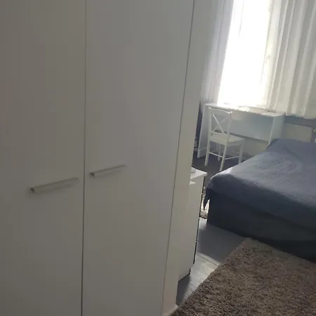 شقة Kawalerka W Centrum Leszna. ليشنو
