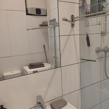 Kawalerka W Centrum Leszna. *