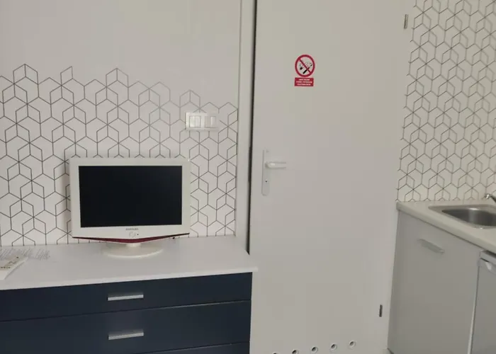 Kawalerka W Centrum Leszna. Διαμέρισμα *